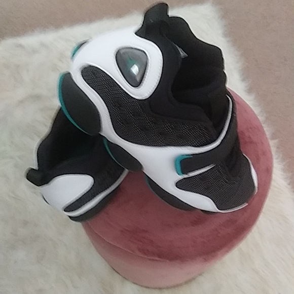 Jordan Black Cat size 8 Mens. Black/Turbo Green-white. - Picture 2 of 3